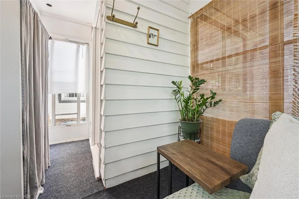80 Cork Street W