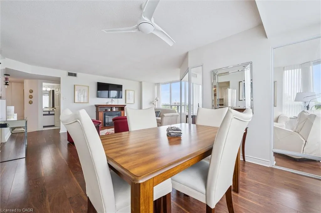 6 Willow Street, #702