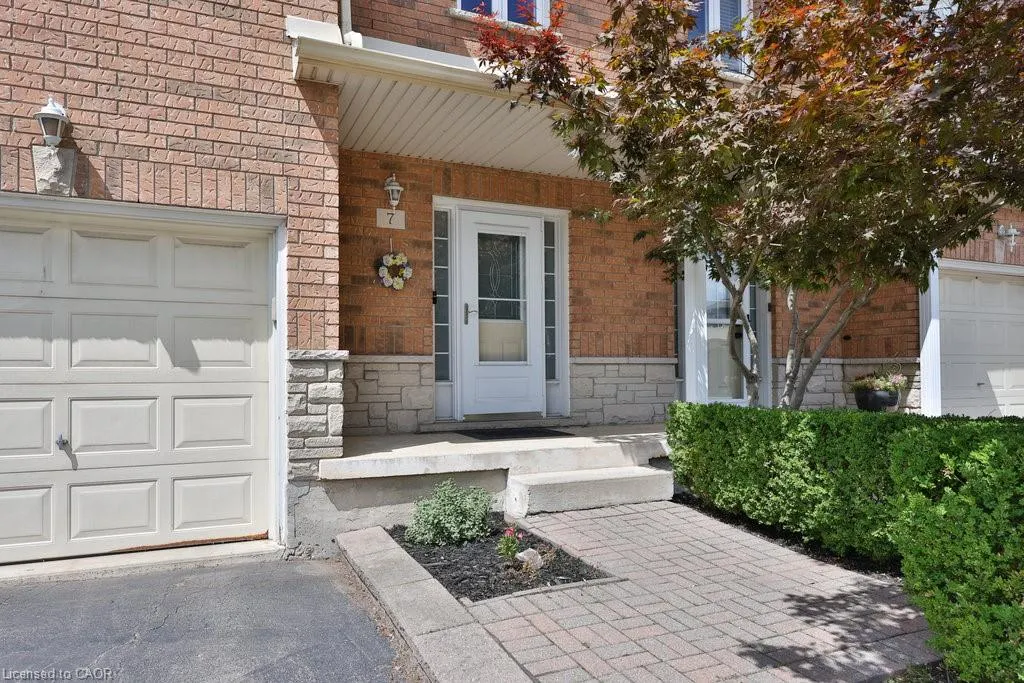2229 Walkers Line, #7