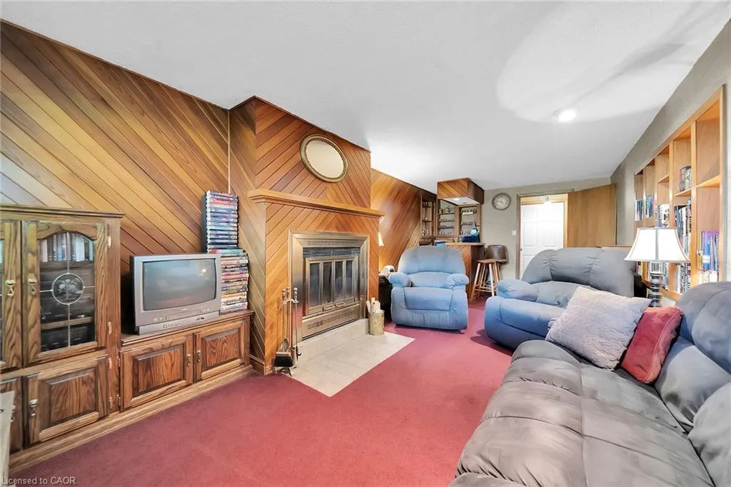 12 Glen Valley Drive