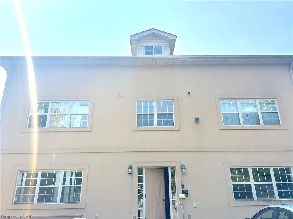 81 Dundas Street, #2