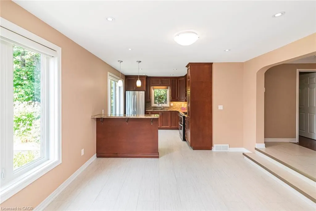 38 Lakeside Drive