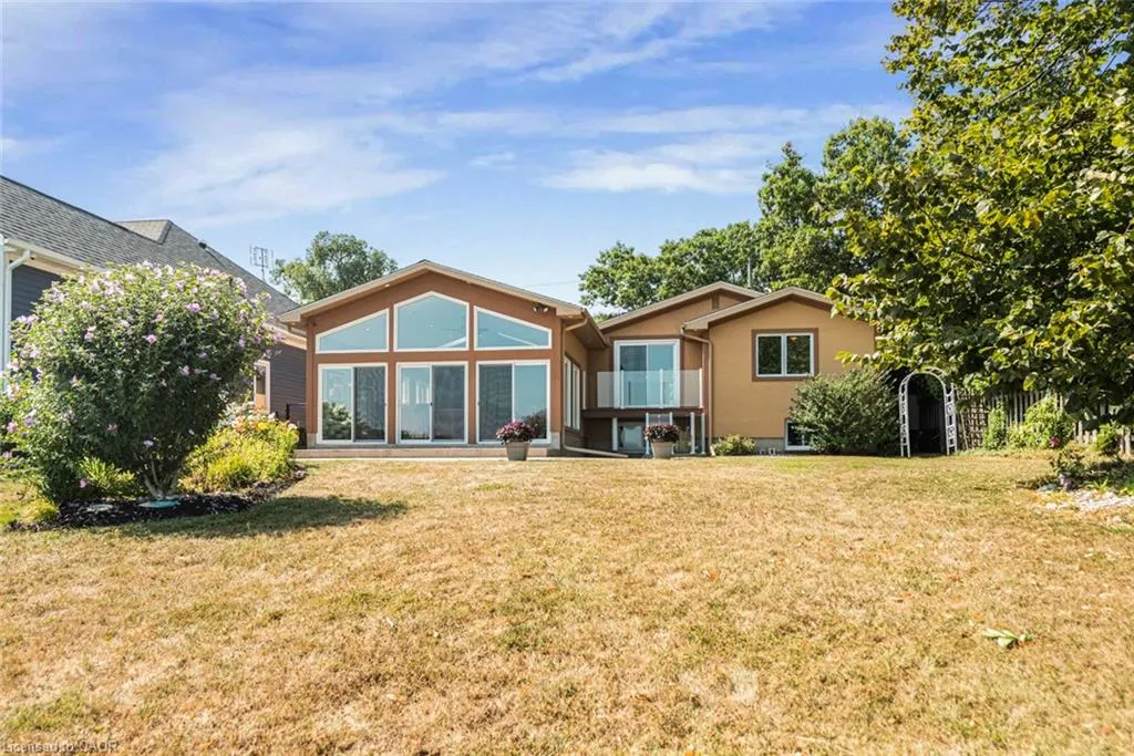 38 Lakeside Drive