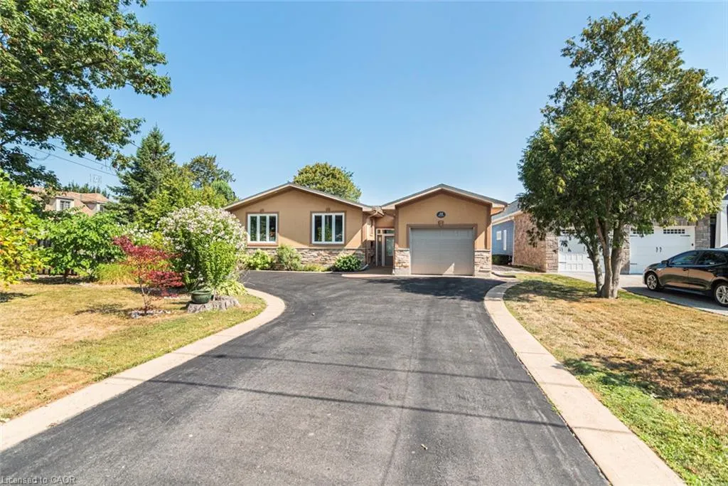 38 Lakeside Drive