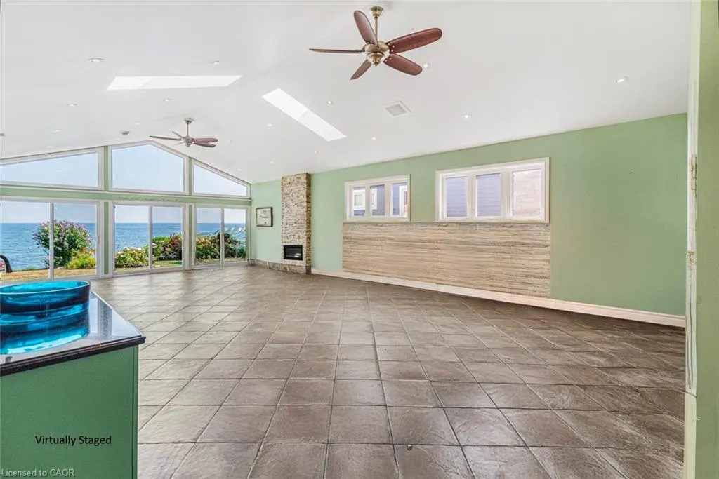 38 Lakeside Drive