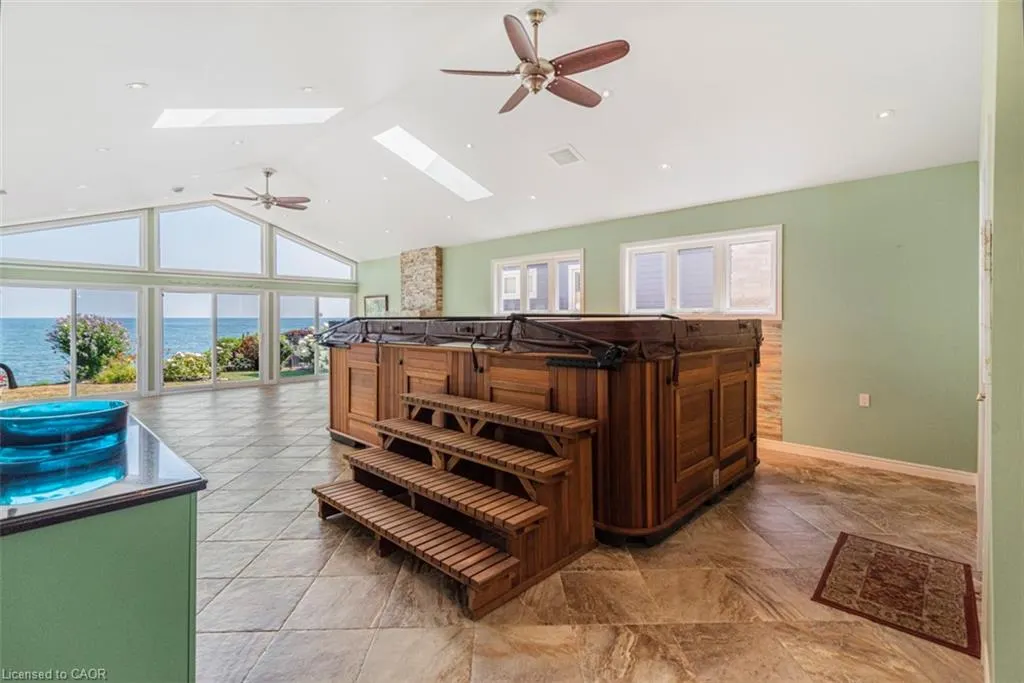 38 Lakeside Drive