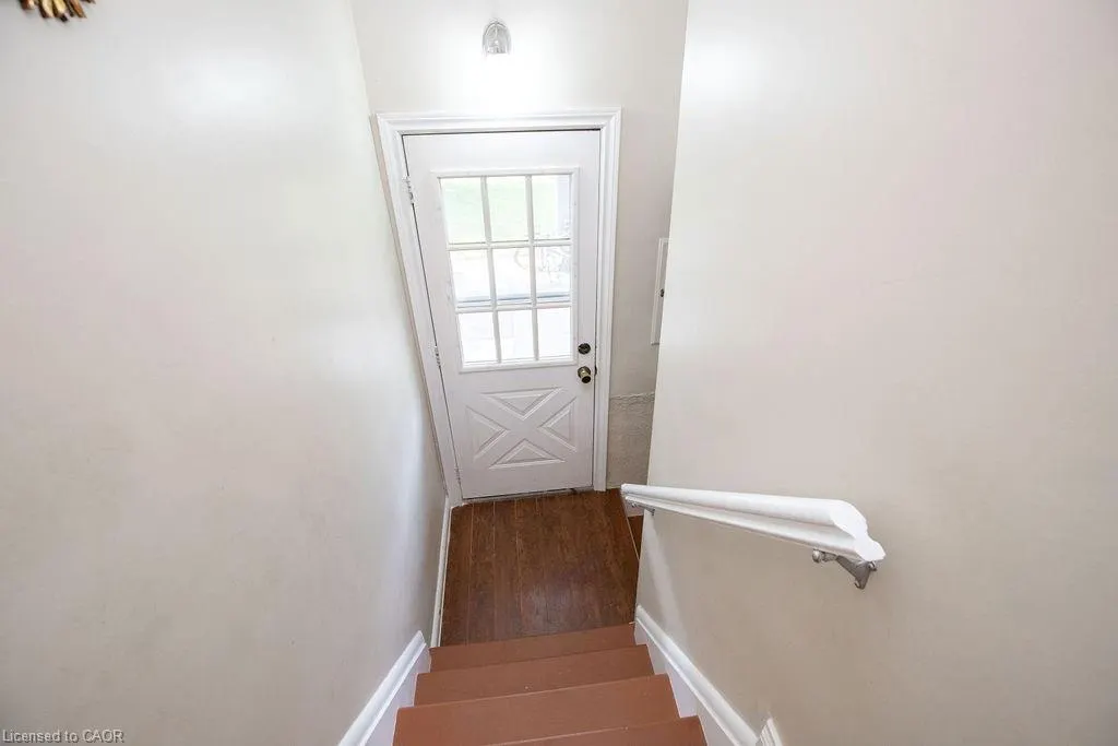 60 Ivy Lea Place