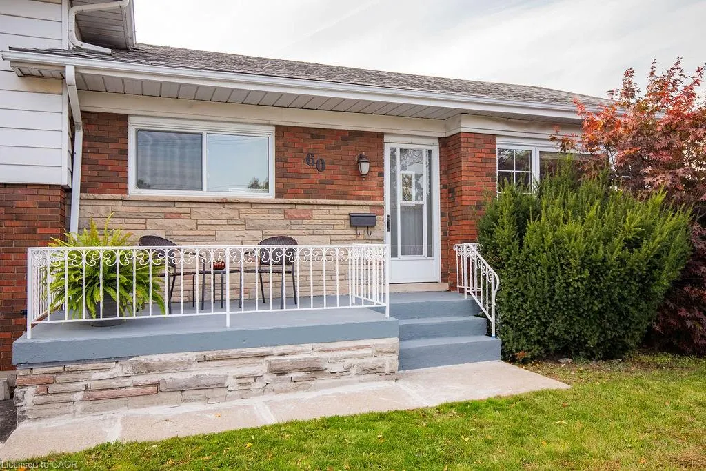 60 Ivy Lea Place
