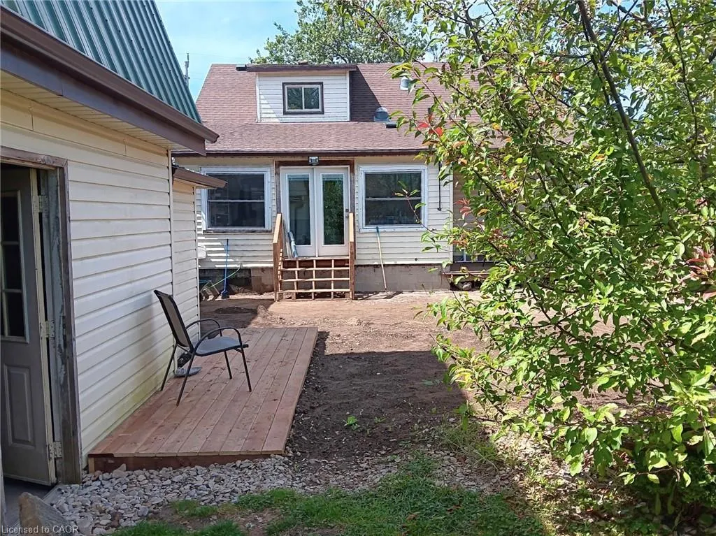 12 Walpole Drive