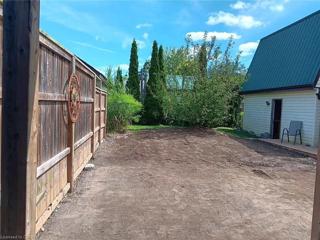 12 Walpole Drive