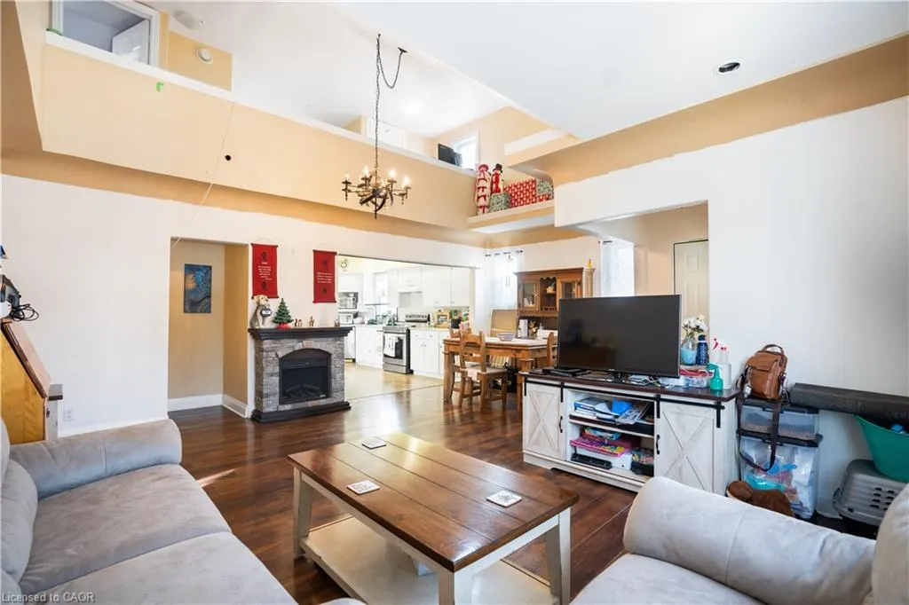 12 Walpole Drive
