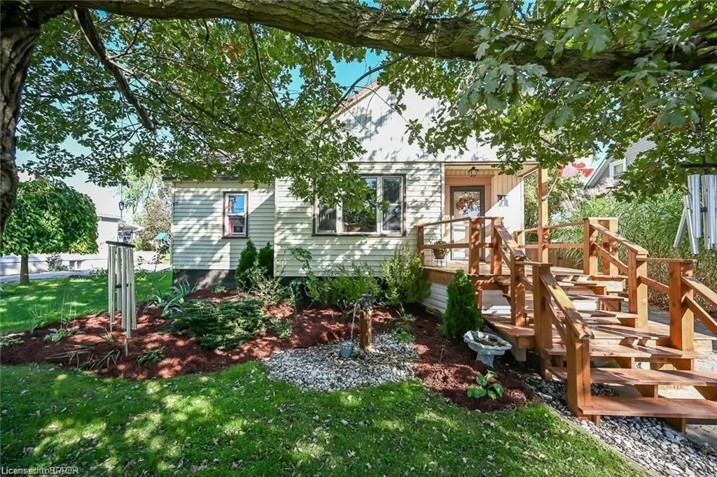 12 Walpole Drive