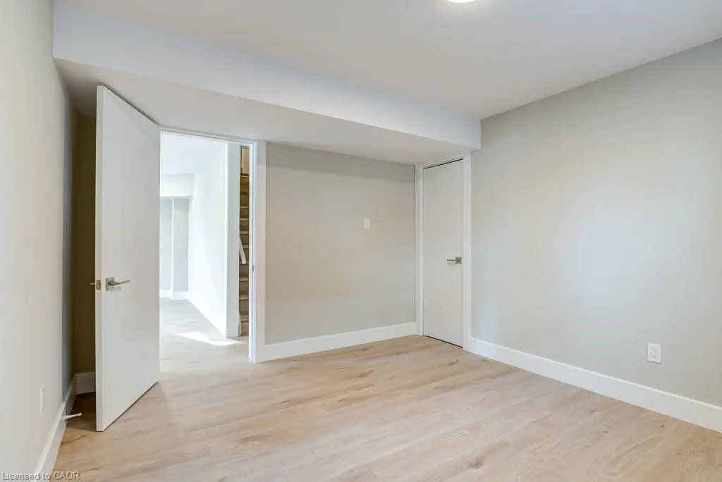 155 Doon Road, #LOWER