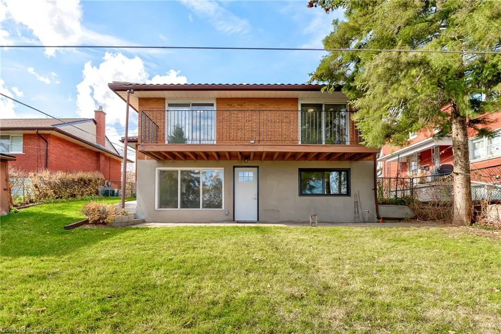 155 Doon Road, #LOWER