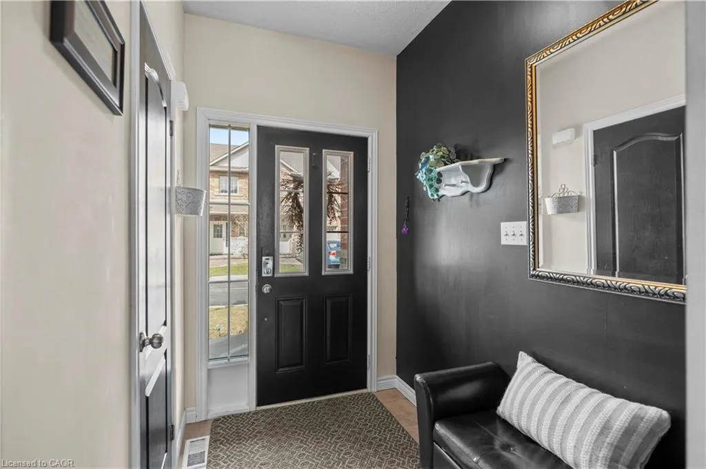 27 Marina Point Crescent