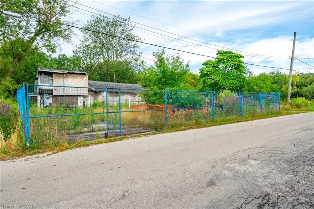 74 Best Avenue