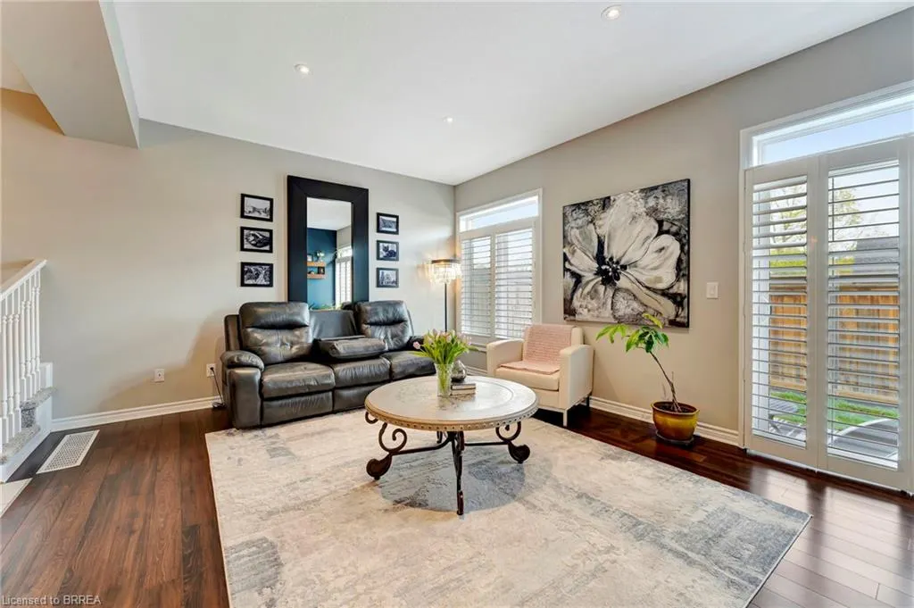 80 Willow Street, #33