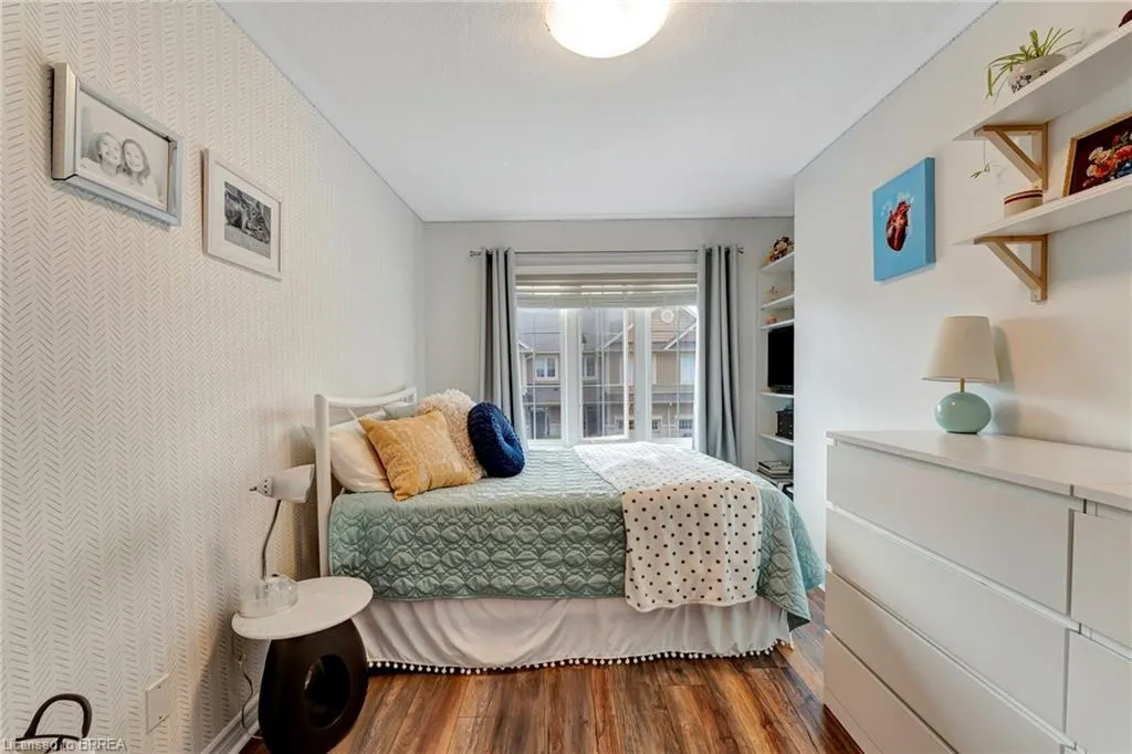 80 Willow Street, #33