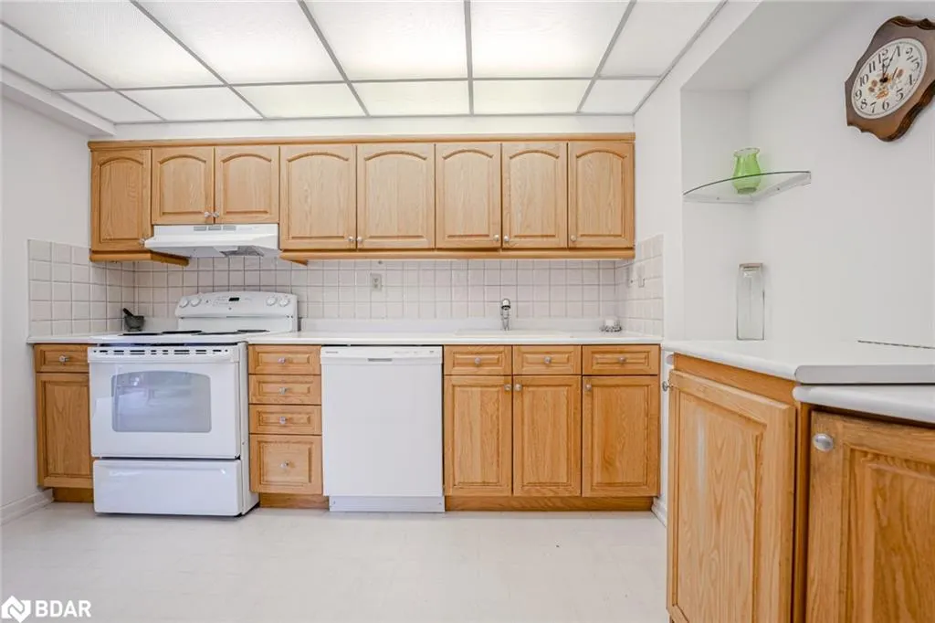 181 Collier Street, #206