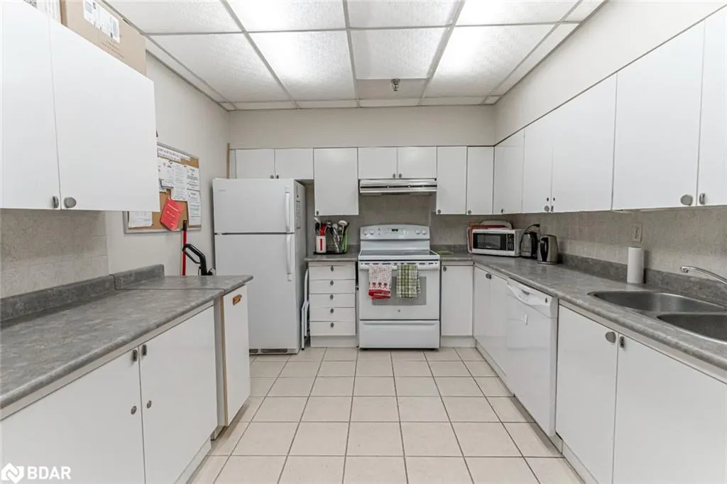 181 Collier Street, #206