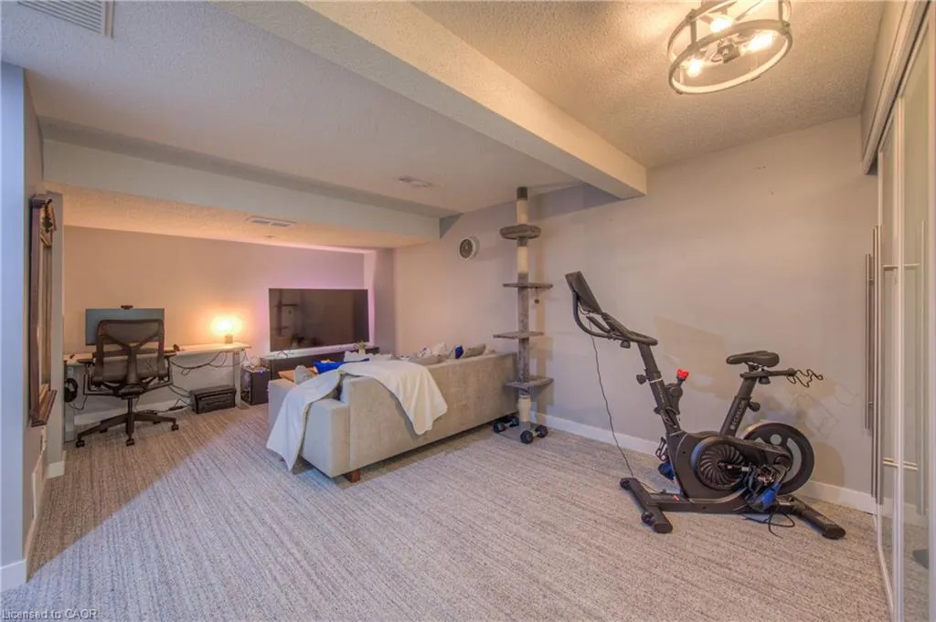 313 George Street N, #4