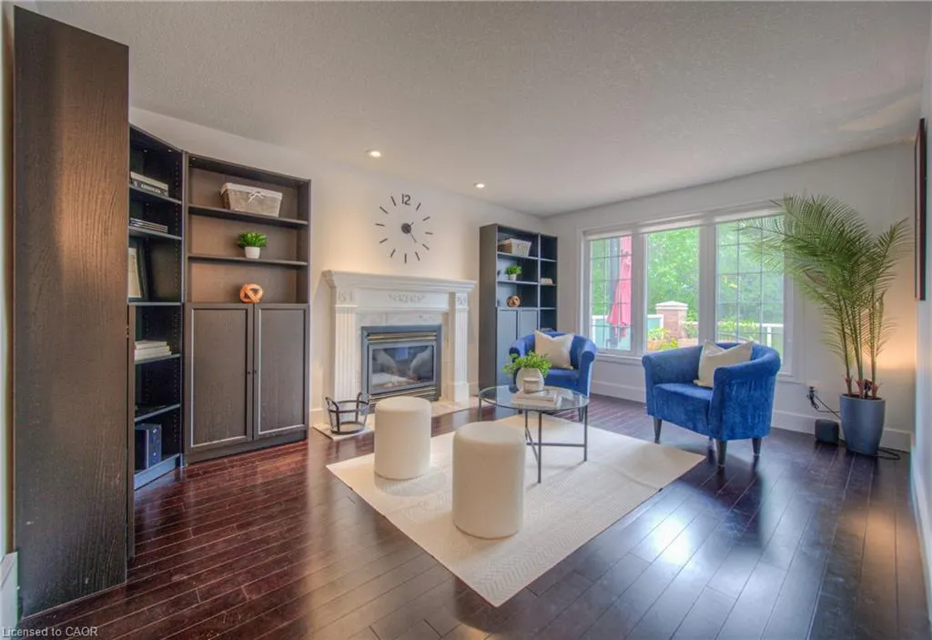 313 George Street N, #4
