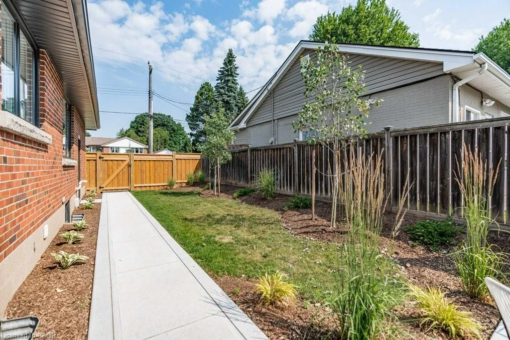 877 Condor Drive