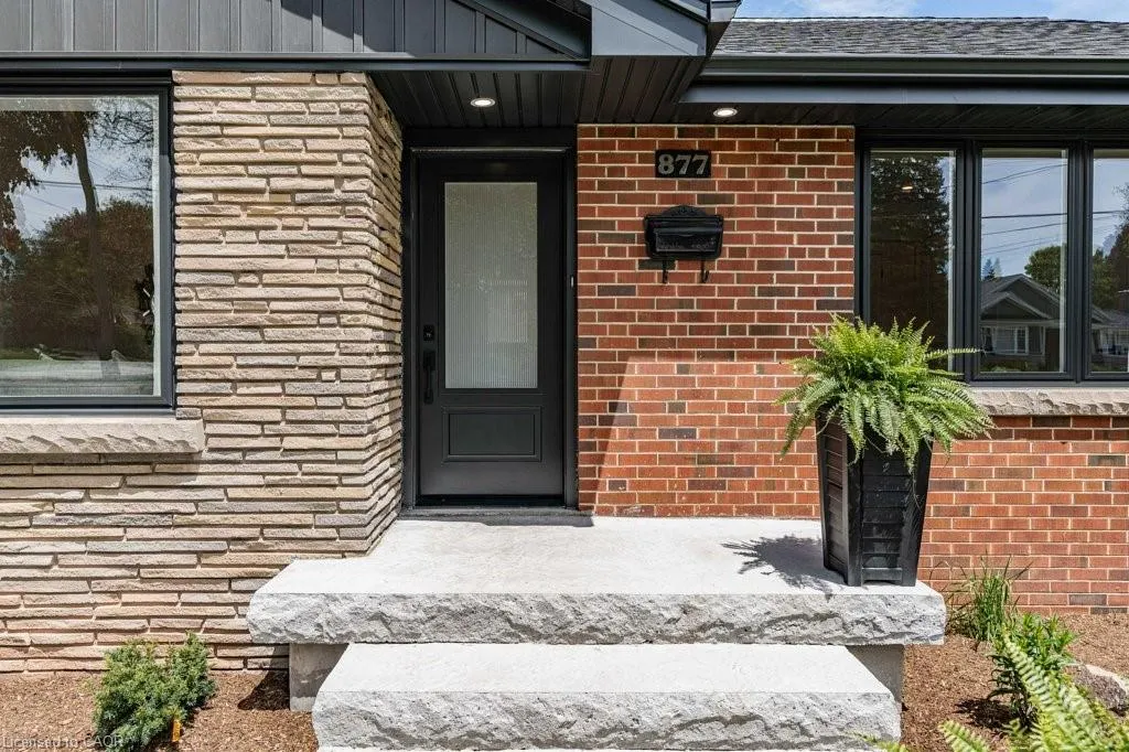 877 Condor Drive