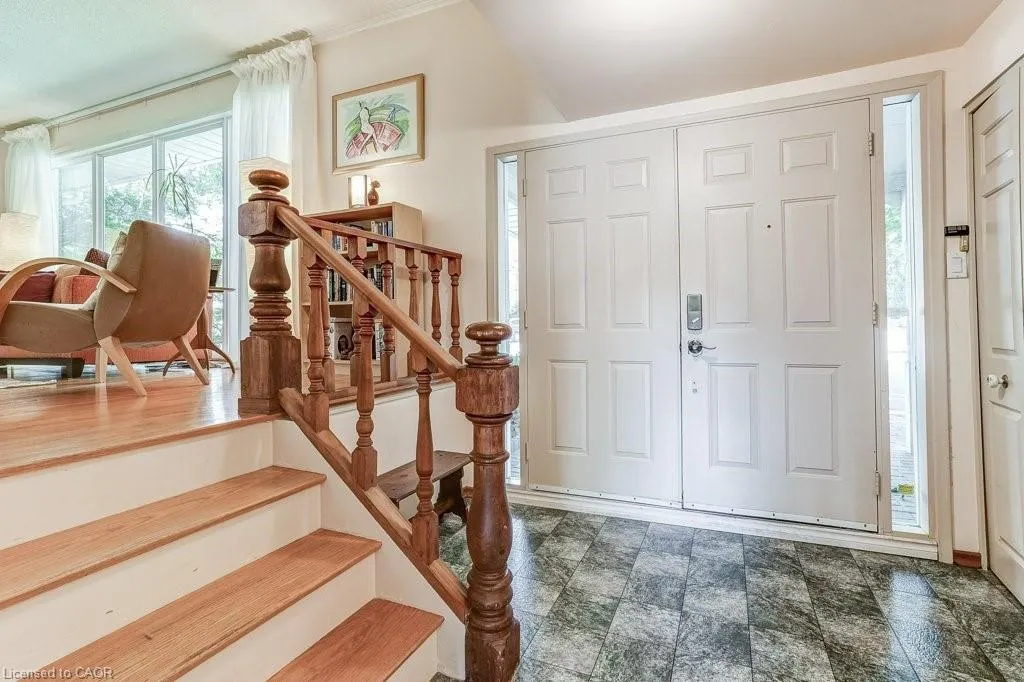 1231 Kingsmead Crescent