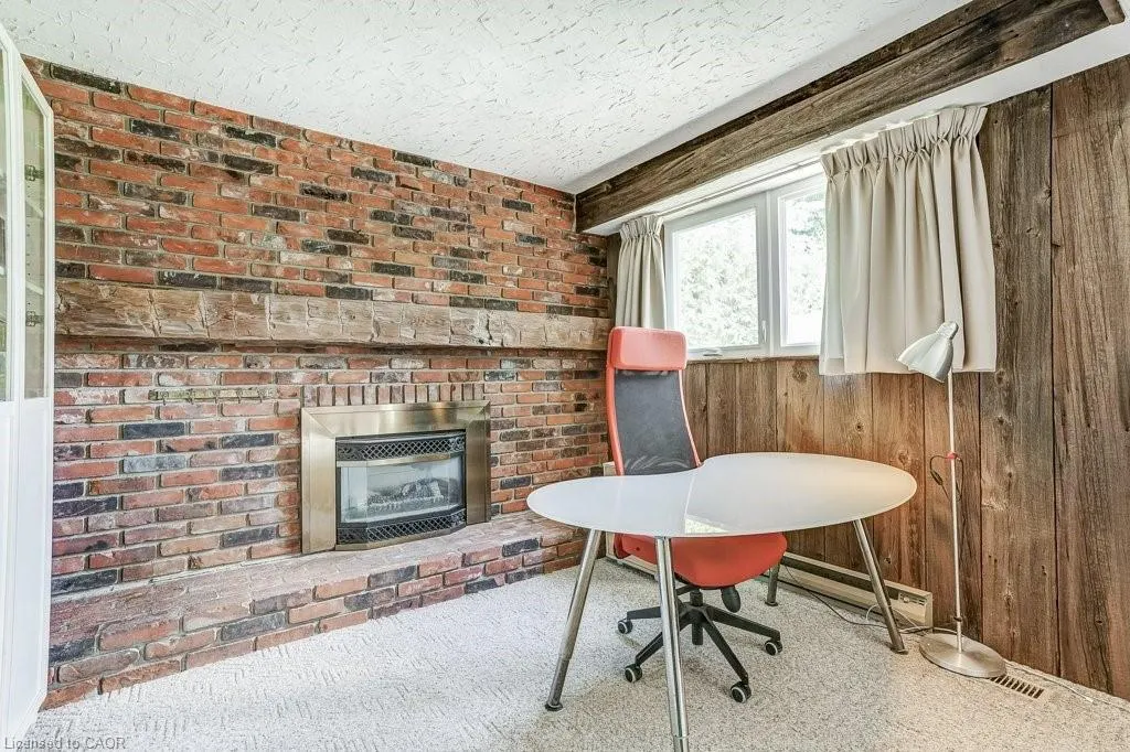 1231 Kingsmead Crescent