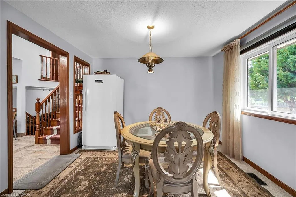 140 Solomon Crescent
