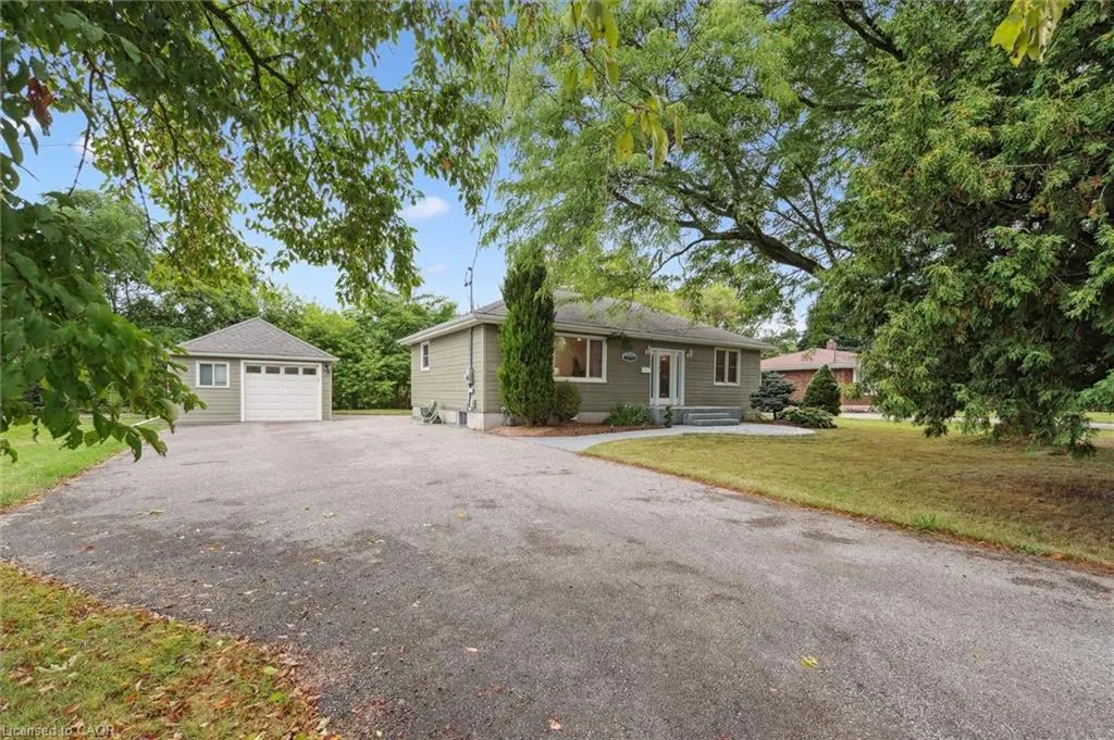 48 Curtis Avenue S