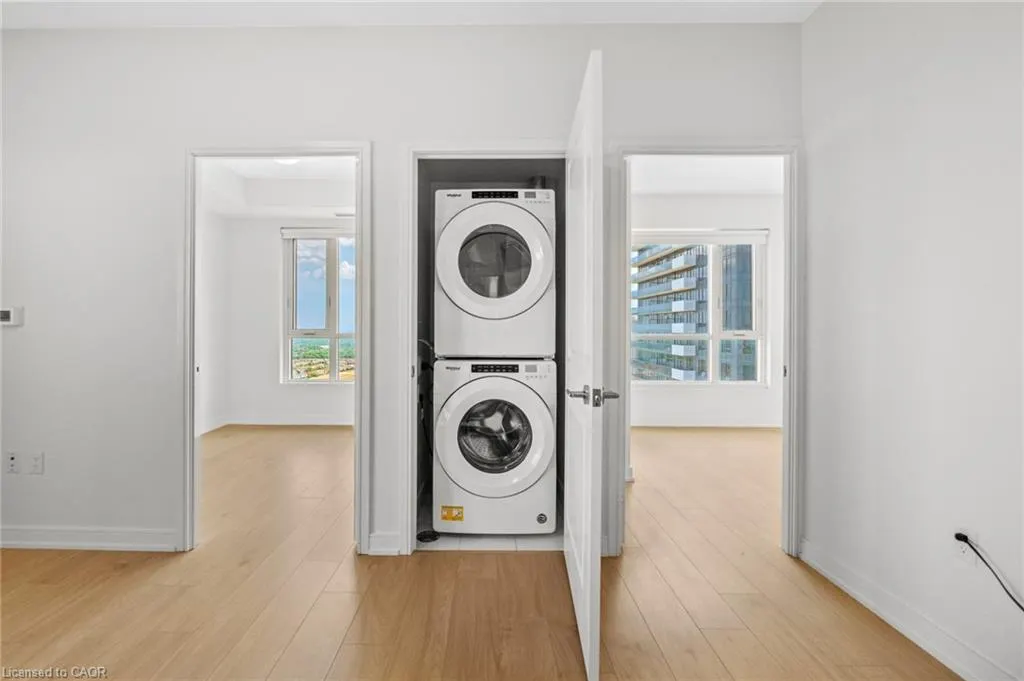 8 Nahani Way Way, #2921