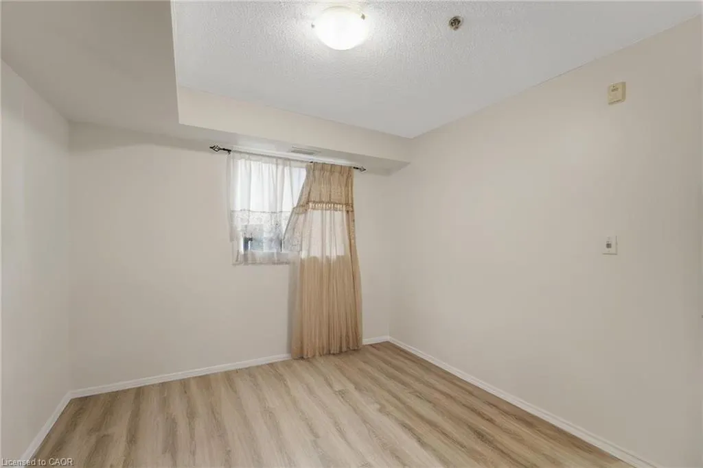 5225 Finch Avenue E, #203