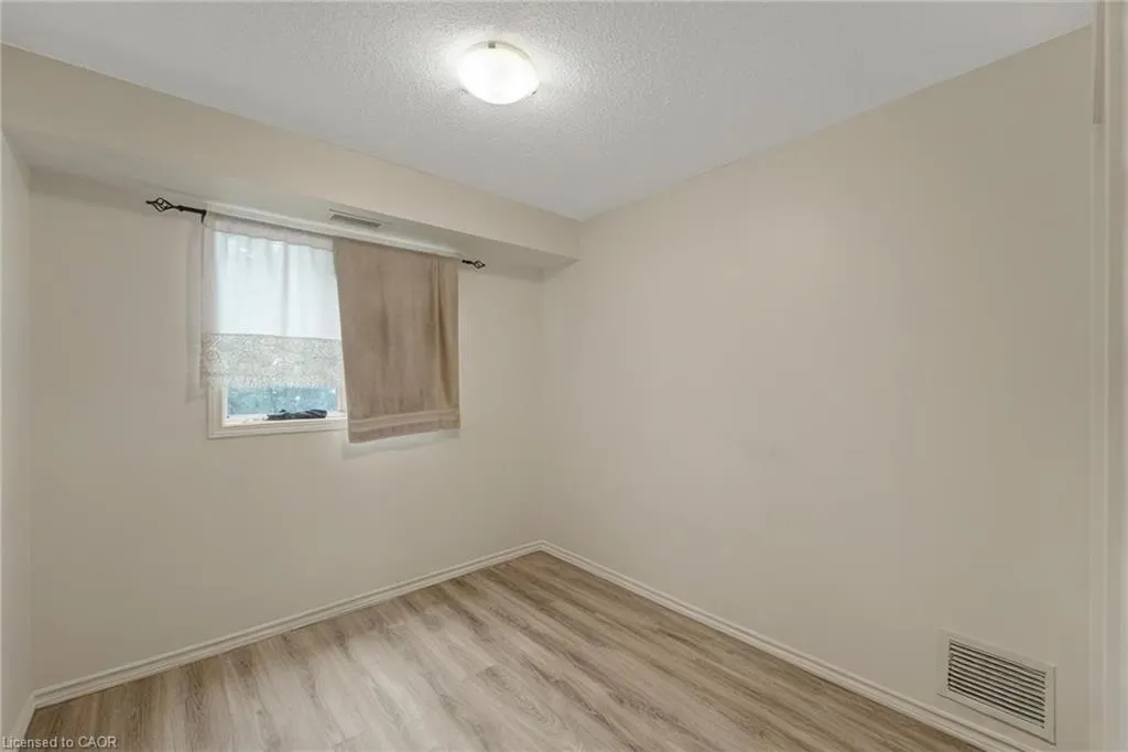 5225 Finch Avenue E, #203