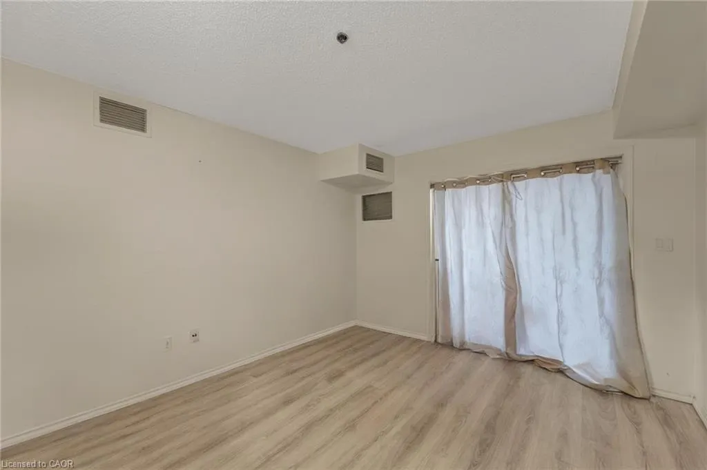 5225 Finch Avenue E, #203