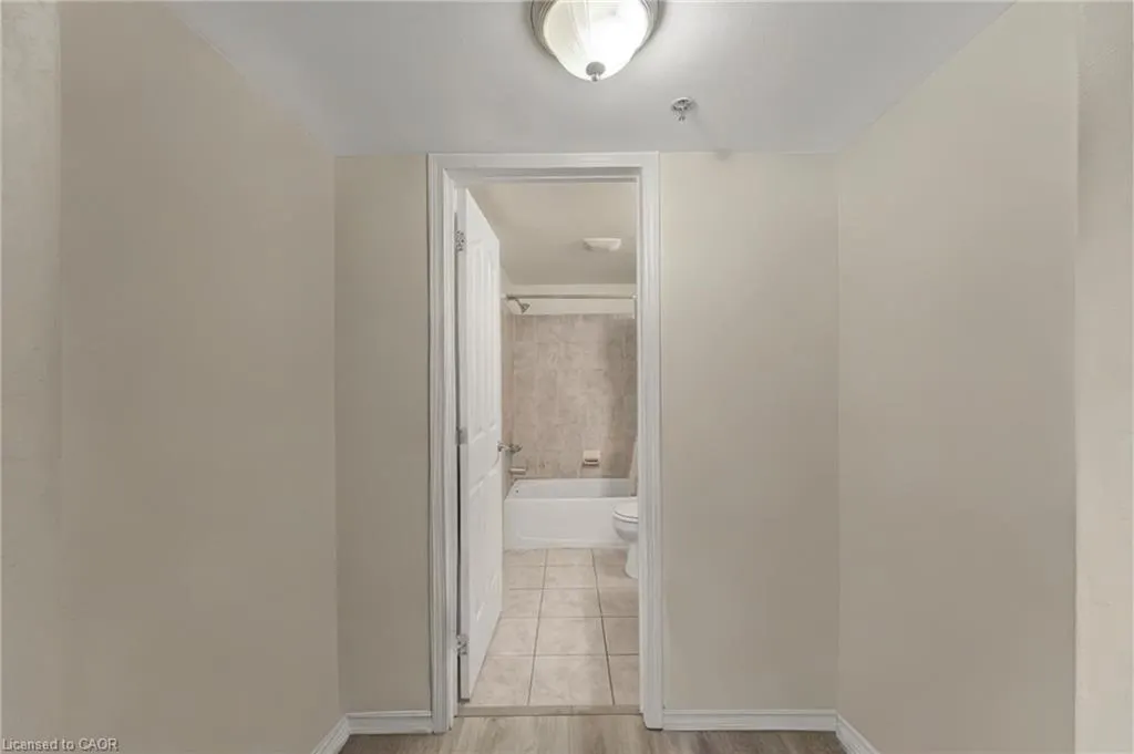 5225 Finch Avenue E, #203