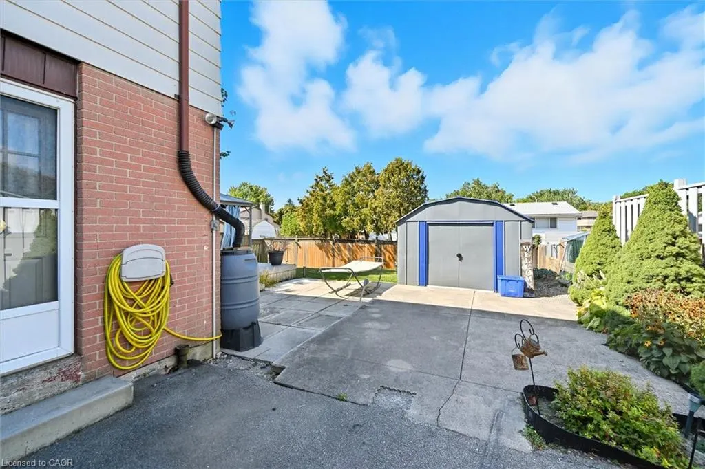 107 Billington Crescent