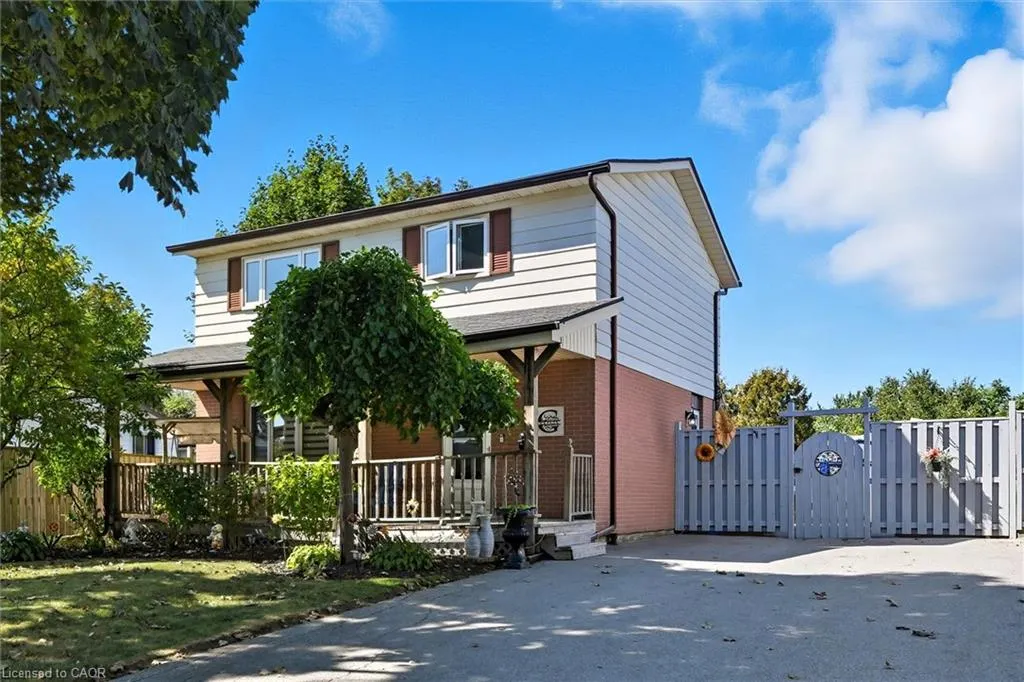 107 Billington Crescent