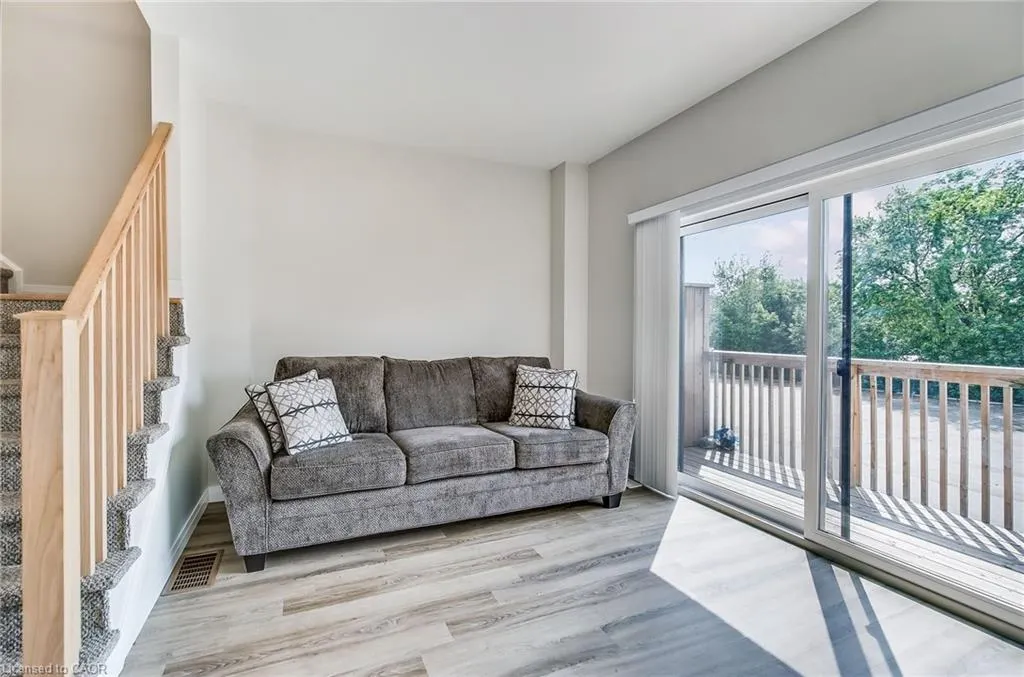 270 Melvin Avenue, #15