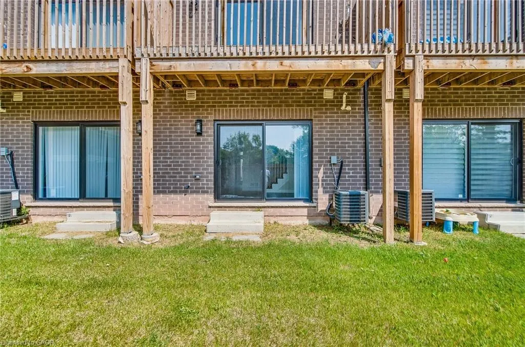 270 Melvin Avenue, #15