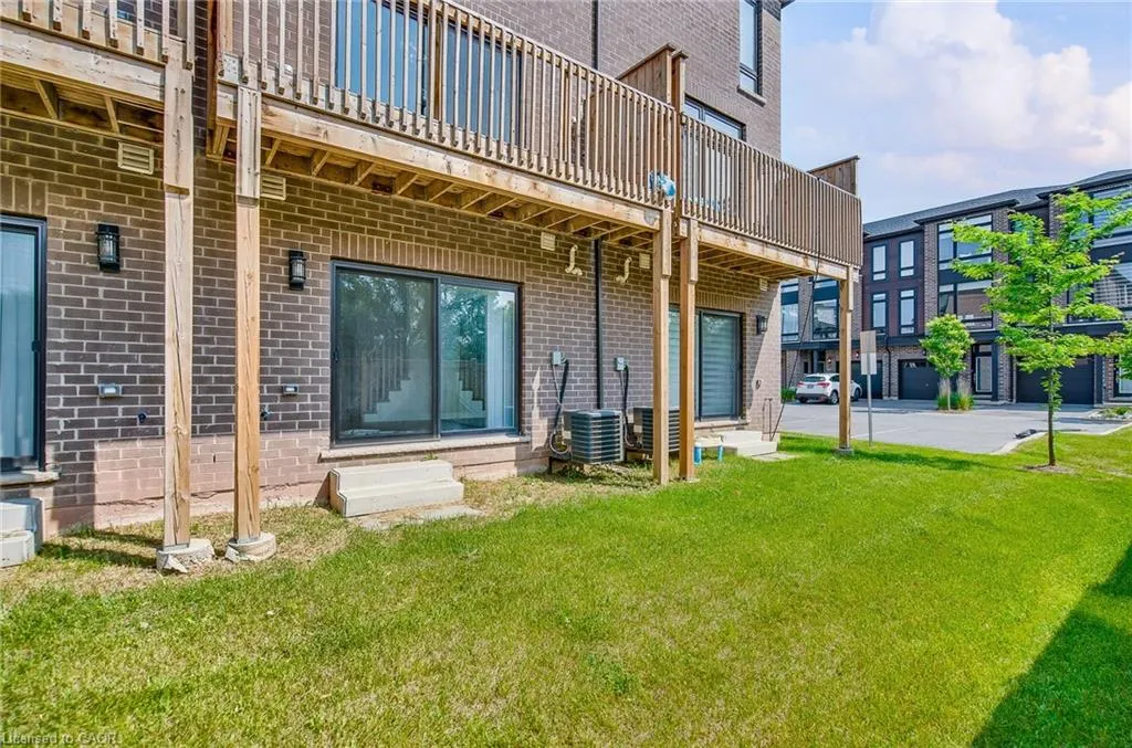 270 Melvin Avenue, #15
