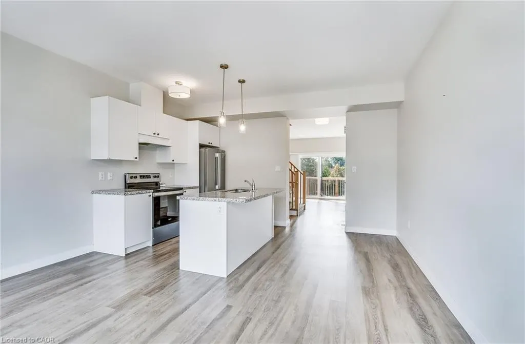 270 Melvin Avenue, #15