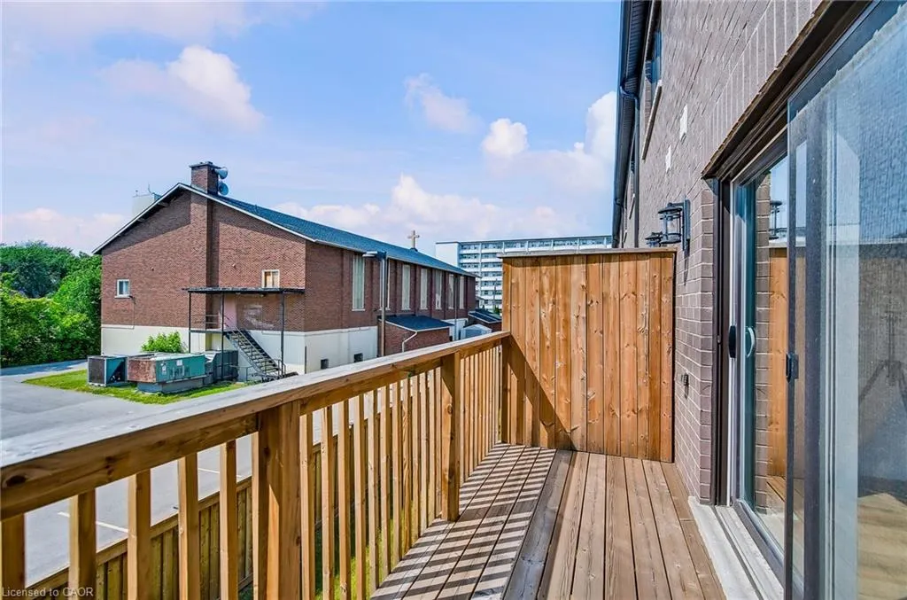 270 Melvin Avenue, #15