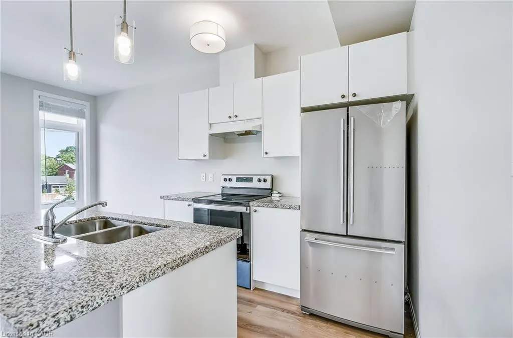270 Melvin Avenue, #15