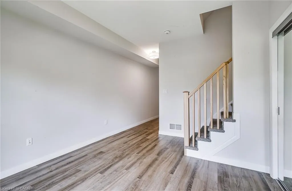 270 Melvin Avenue, #15