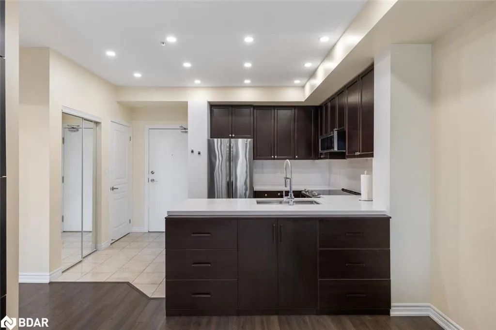 570 Lolita Gardens, #325