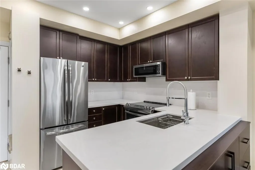 570 Lolita Gardens, #325
