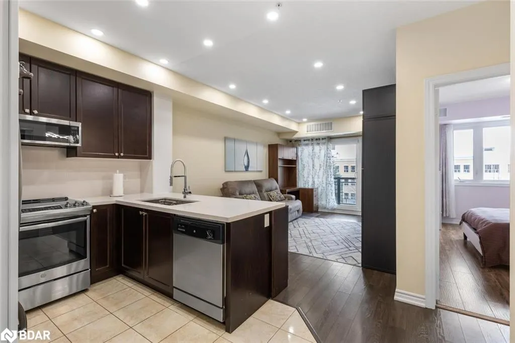 570 Lolita Gardens, #325