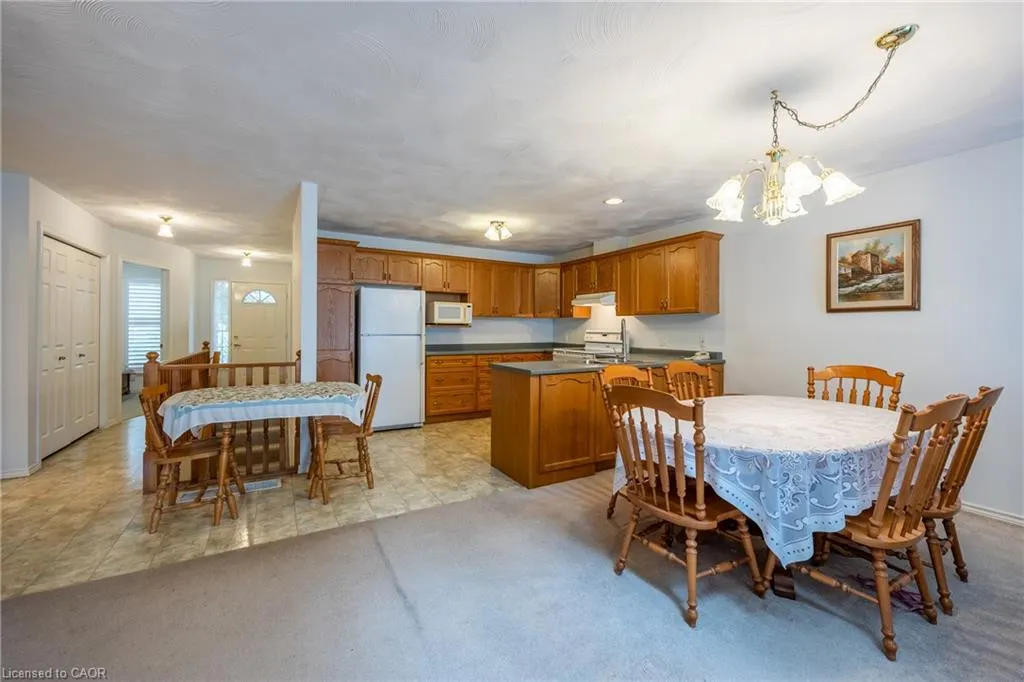 74 Wilson Avenue, #6